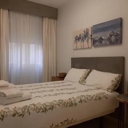 Nuevo-luminoso Y Moderno. Parking Gratis!! Apartment