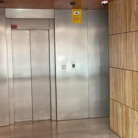 Nuevo-luminoso Y Moderno. Parking Gratis!! Apartamento Sevilha